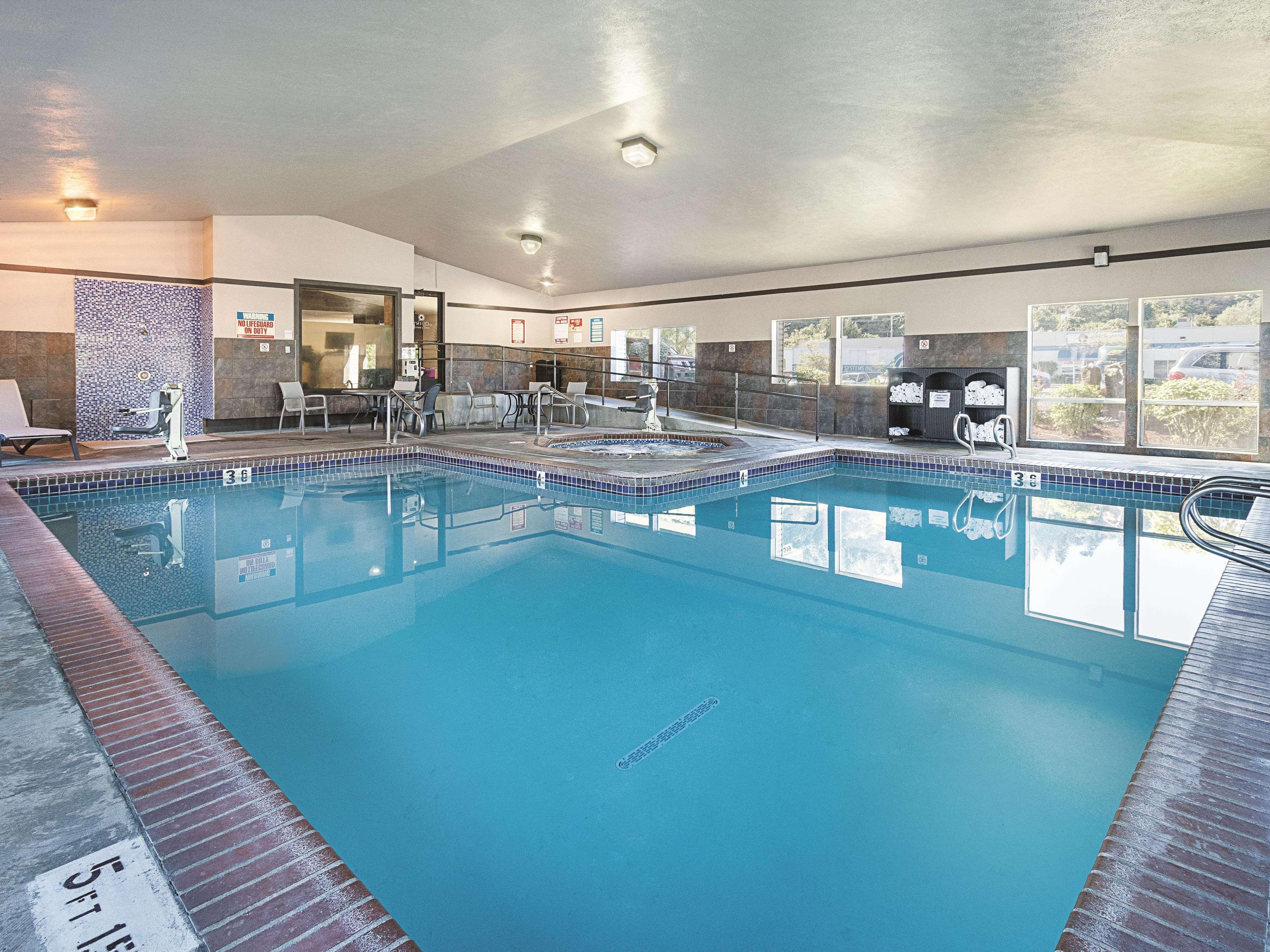 La Quinta By Wyndham Portland Nw Hotel Ngoại thất bức ảnh