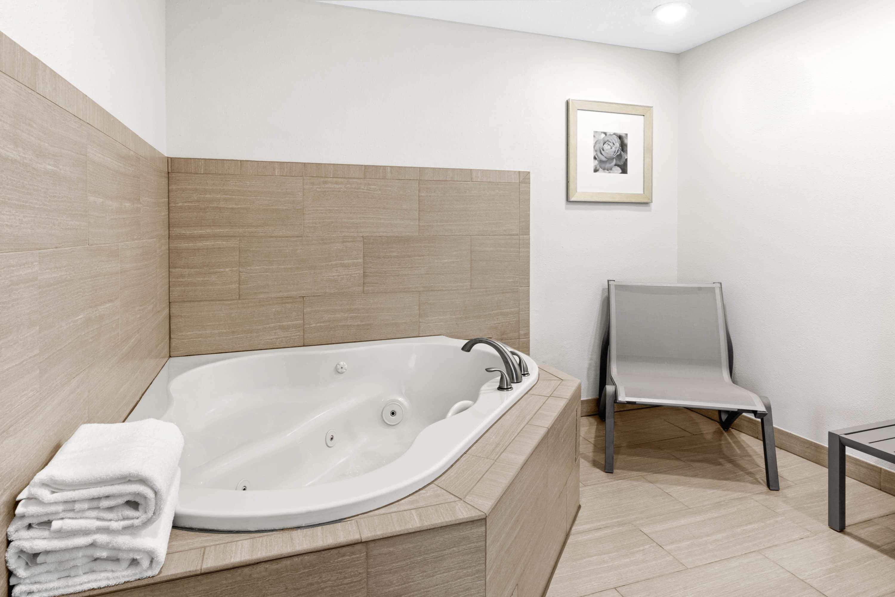 La Quinta By Wyndham Portland Nw Hotel Ngoại thất bức ảnh