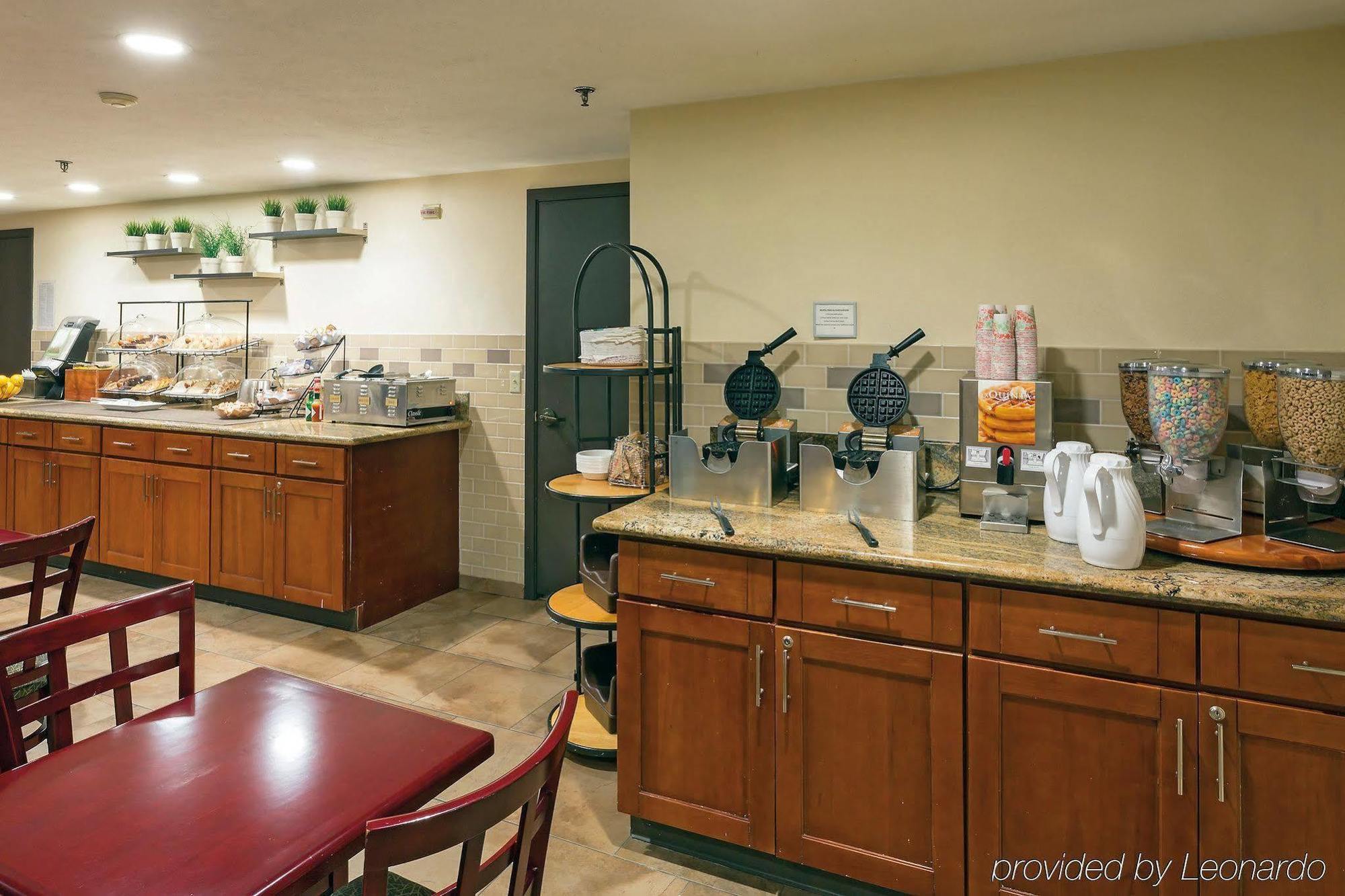 La Quinta By Wyndham Portland Nw Hotel Ngoại thất bức ảnh